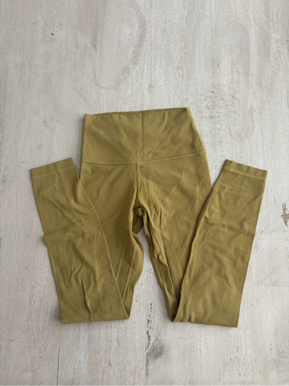 lululemon athletica High-Rise Olive 3/4 length Align Leggings